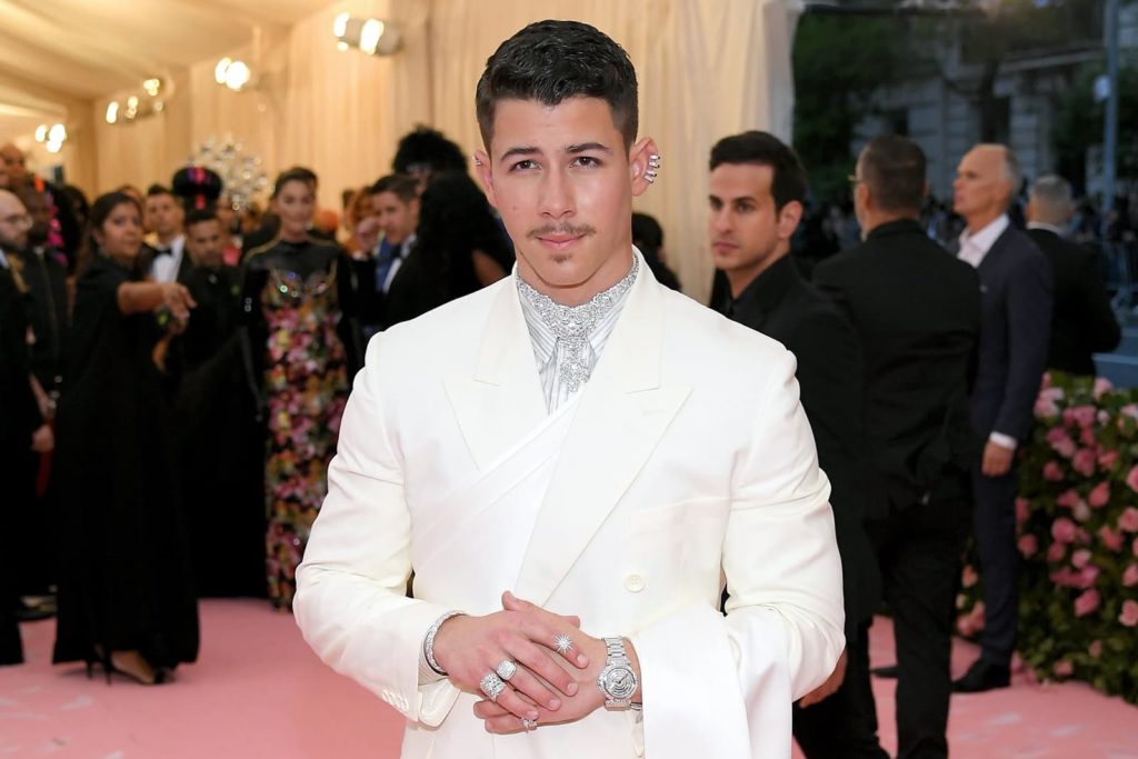 Memorable men’s Jewelry that can sparkle on the red carpet!